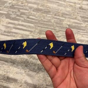Smathers & Branson Hand Stitched Needlepoint Belt Mens 32 Golf Flags Club Putter